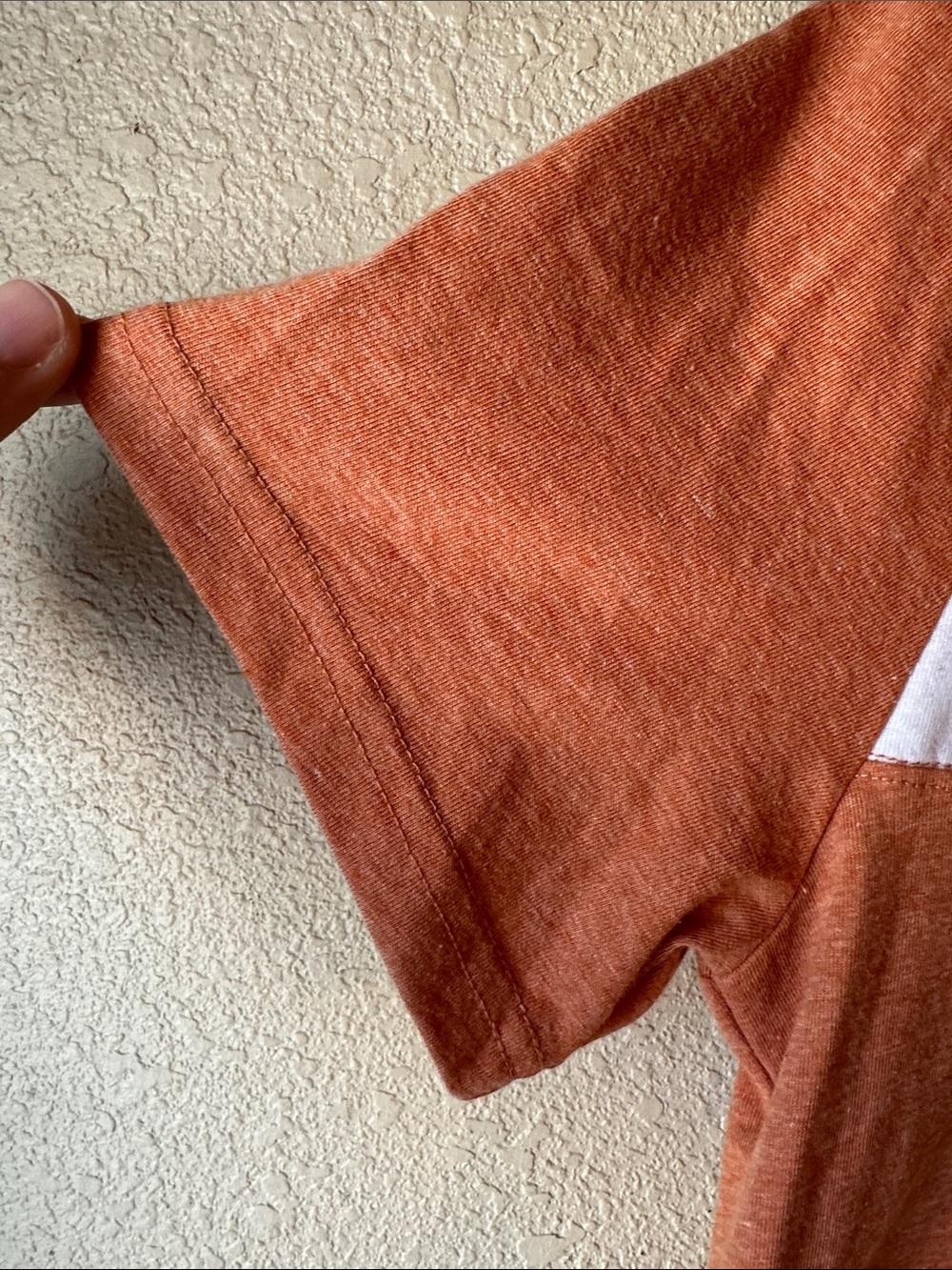 🧡 Texas Longhorns "Hook 'Em Longhorns" V-Neck Game Day Tee - Picture 8 of 8